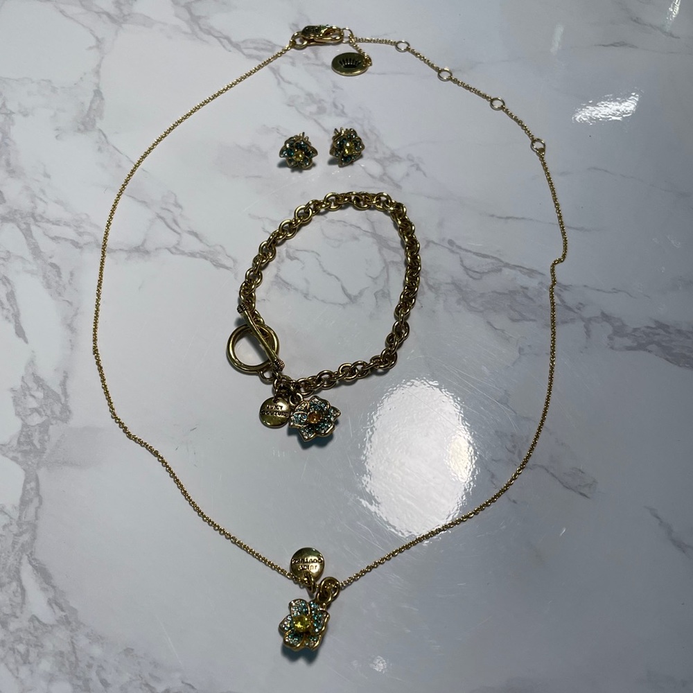 AUTHENTIC Juicy Couture Blue/Green Flower Set